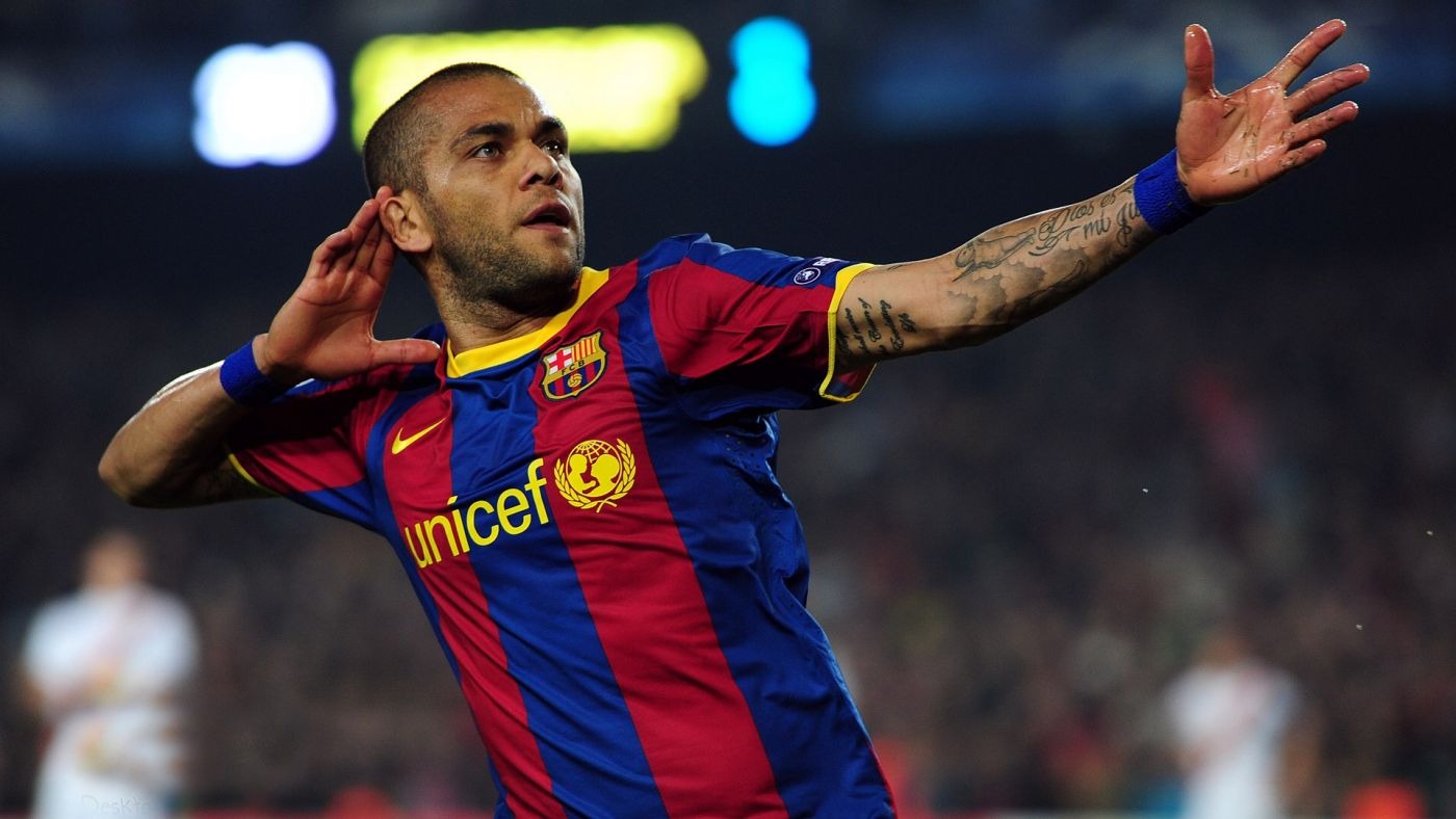 卡塔尔男足在小组赛中0-3爆冷负于突尼斯，遗憾出局，引发热议。