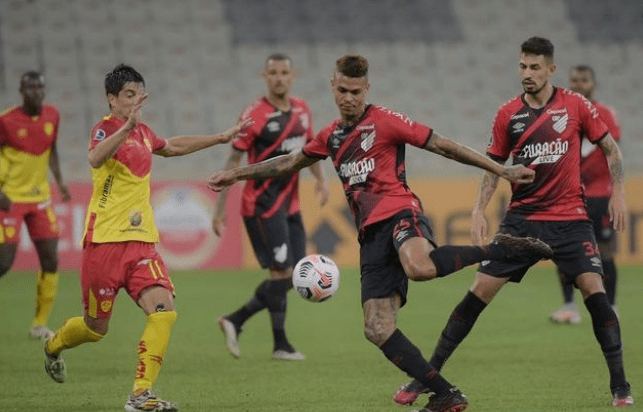 赛中的亮眼 赛中的亮眼